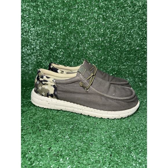 Hey Dude Wally Funk Youth Brown & Camo Slip On Shoes Youth Size 6 Womens Size 7 - Picture 1 of 9